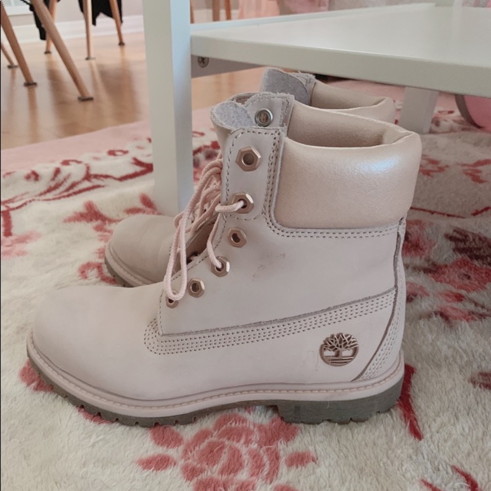 Pink Timberlands